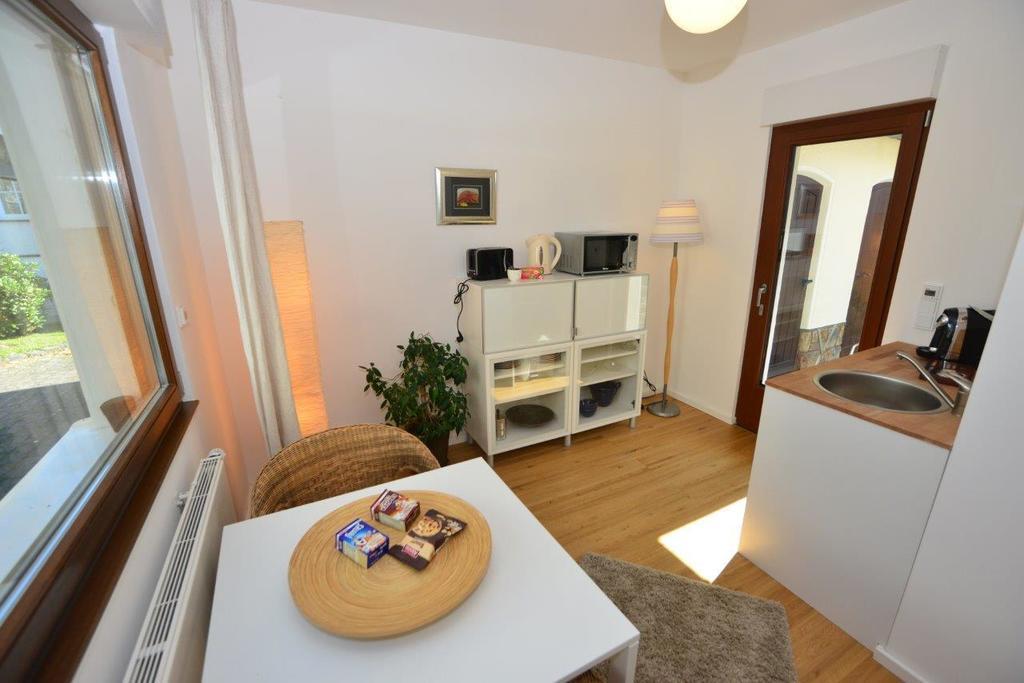 Moderne Ferienwohnung Deichstrasse Hennef  Zimmer foto